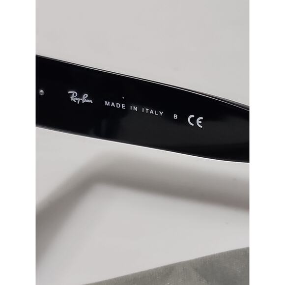 Ray Ban ROUNDABOUT Black RB2192 901/31 47□22 145 3N Sunglasses Italy w/RB Cloth - Picture 5 of 8